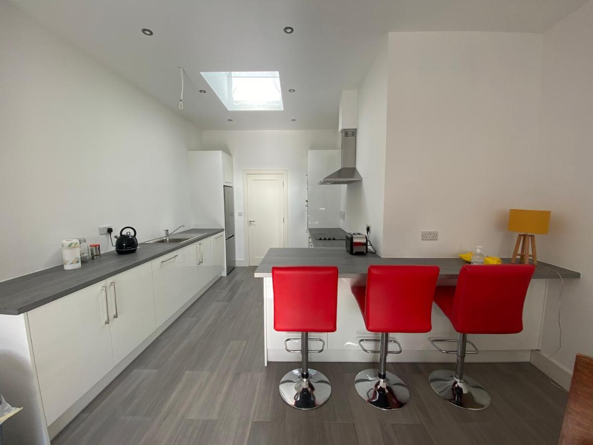 Apt 4 - Silver Spruce Appartement Killarney Buitenkant foto